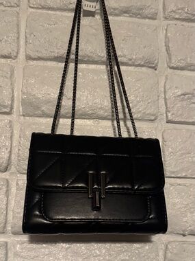 Black Quilted Chain Strap Flap Shoulder Bag, Clasp Closure, Red Lining 8x6x3